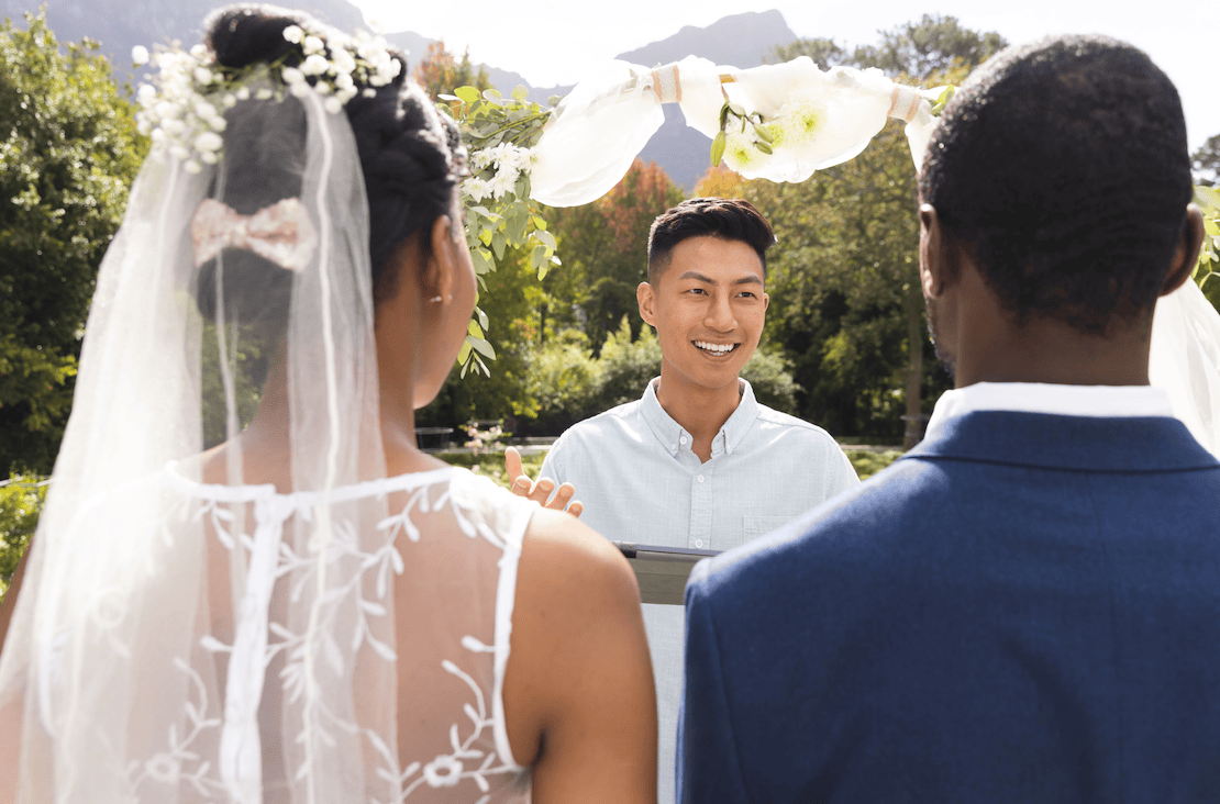 10 Meaningful Ways to Personalize Your Ceremony When a Friend Officiates